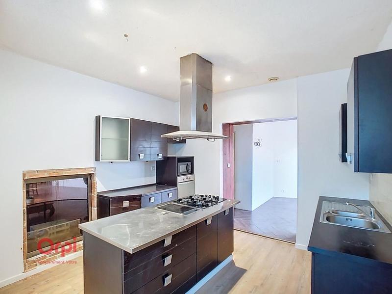 Maison - 180 m² - 5 pièces