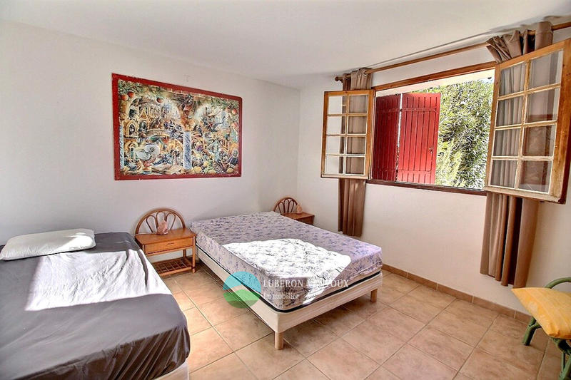 Maison - 180 m² - 5 pièces