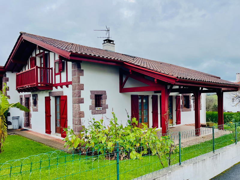 Maison - 143 m² - 4 pièces