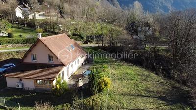 Maison - 139 m² - 6 pièces