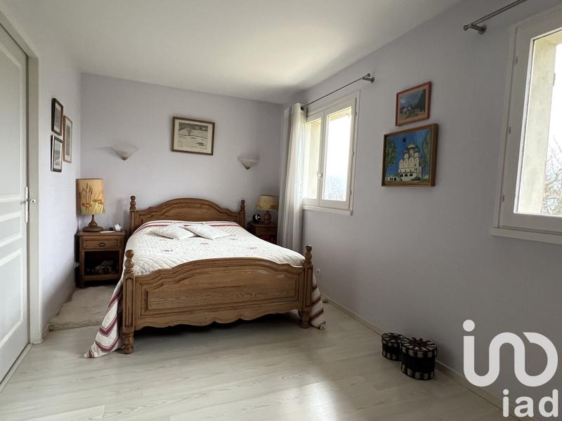 Maison - 200 m² - 7 pièces