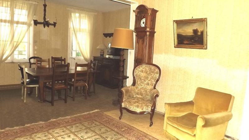 Maison - 157 m² - 11 pièces