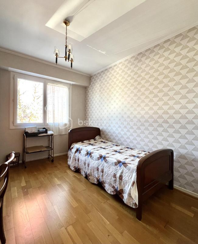 Appartement - 104 m² - 5 pièces