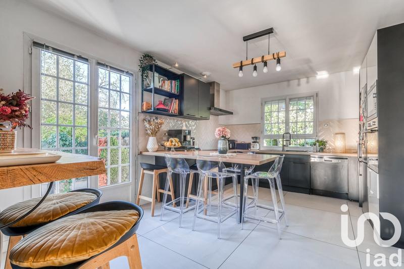 Maison - 141 m² - 6 pièces