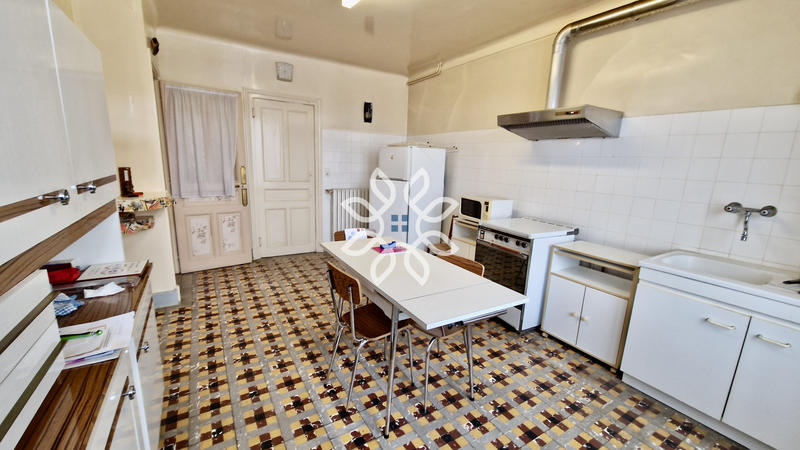 Maison - 138 m² - 7 pièces