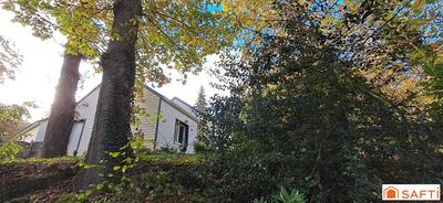 Propriété - 122 m² - 6 pièces