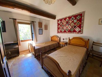 Propriété - 146 m² - 5 pièces