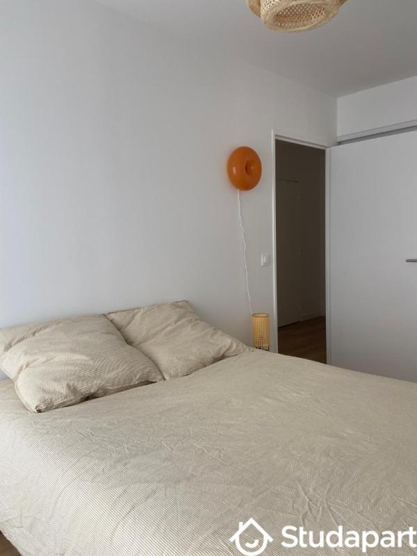 Chambre - 12 m² - 1 pièce