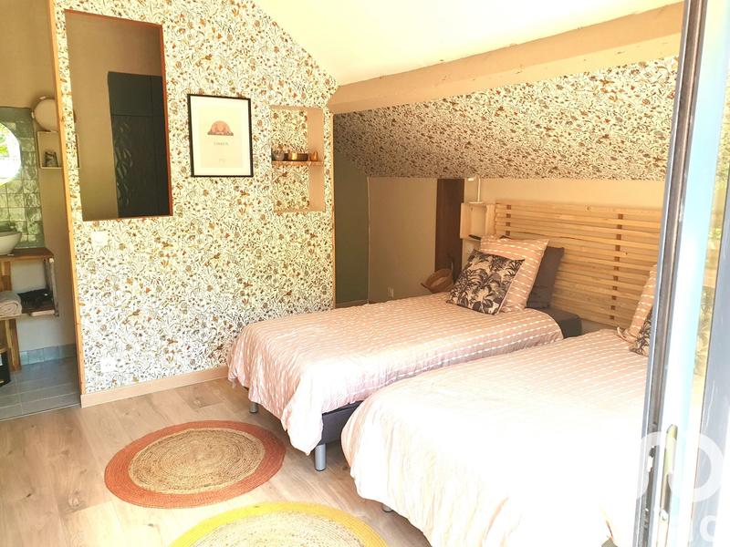 Maison - 442 m² - 10 pièces