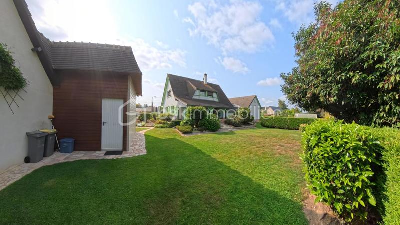 Maison - 250 m² - 10 pièces