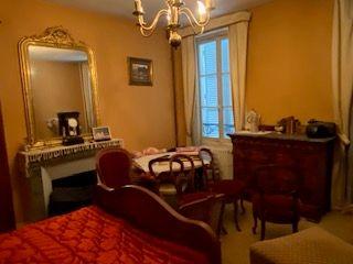 Maison - 312 m² - 10 pièces