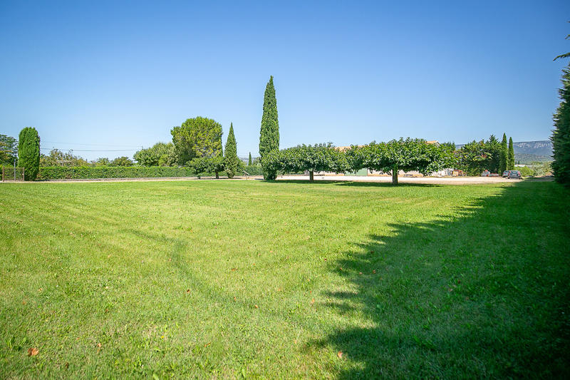 Local commercial - 380 m² - 6 pièces