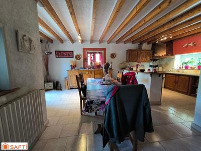 Maison - 110 m² - 6 pièces