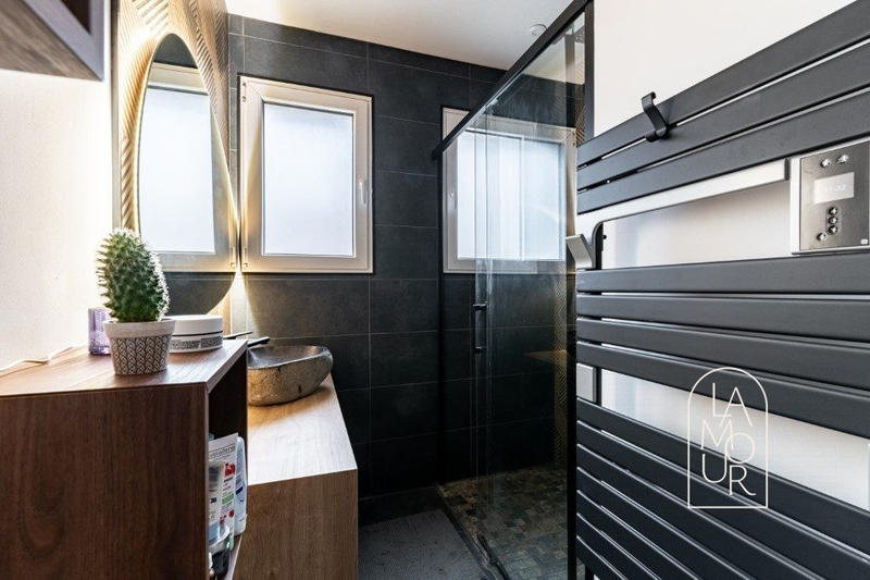 Appartement - 155 m² - 7 pièces