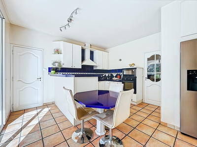 Maison - 147 m² - 4 pièces