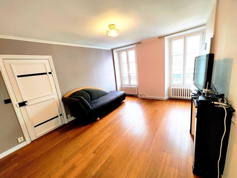 Maison ancienne - 223 m² - 10 pièces