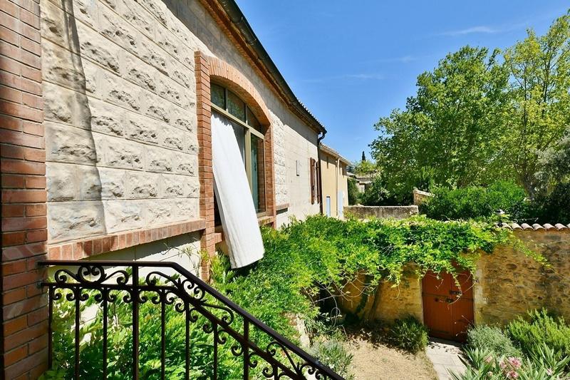 Maison en pierre - 274 m² - 11 pièces