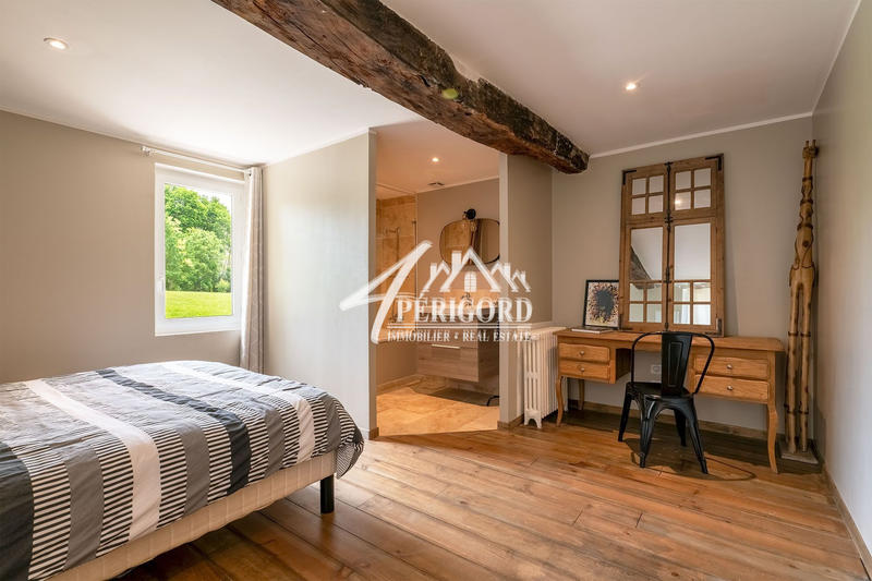 Maison ancienne - 173 m² - 8 pièces