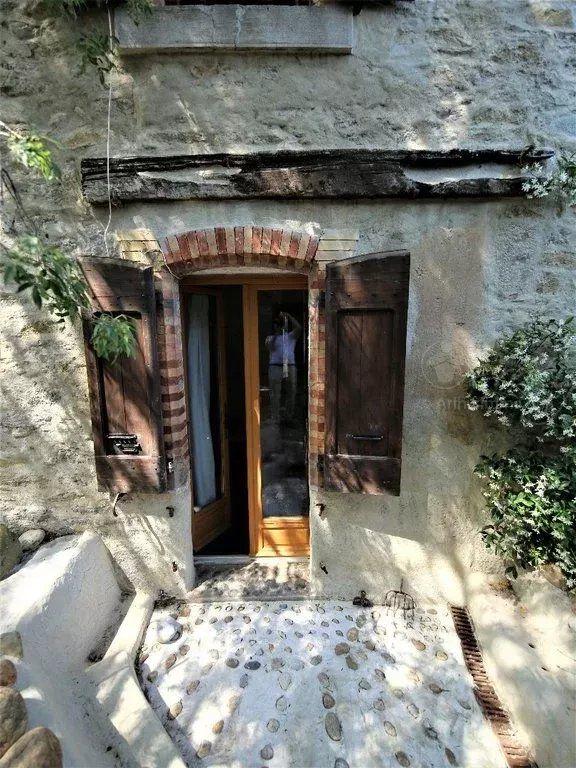 Maison - 285 m² - 10 pièces