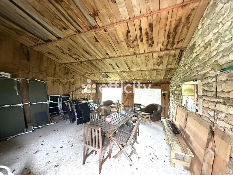 Maison - 121 m² - 6 pièces