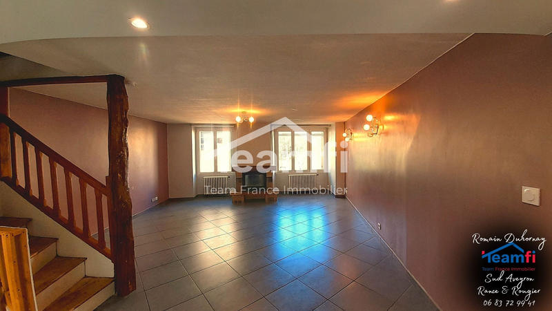 Maison - 96 m² - 8 pièces