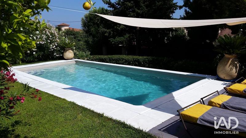 Maison - 250 m² - 7 pièces