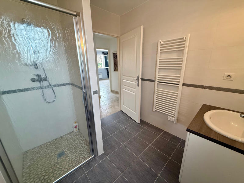 Maison - 219 m² - 7 pièces