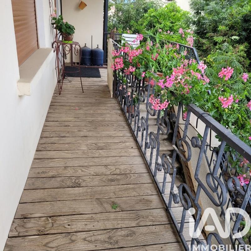 Maison - 222 m² - 10 pièces