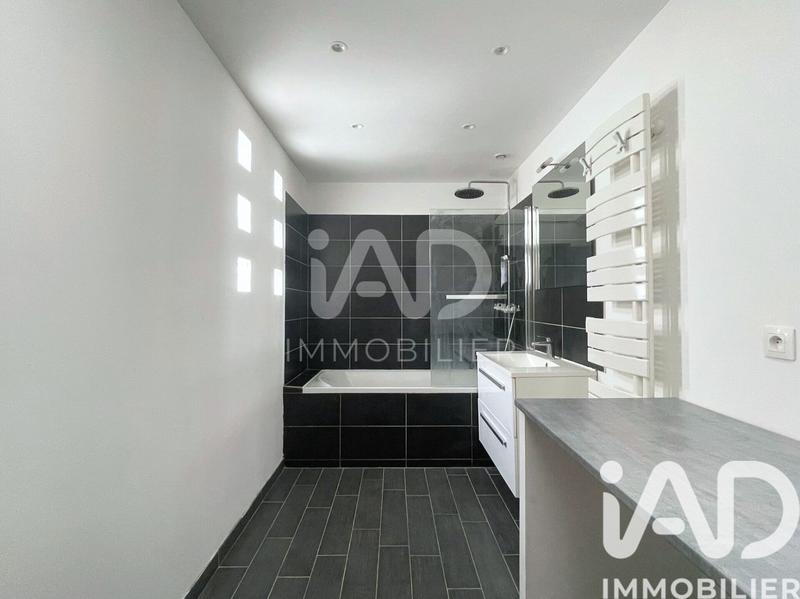 Maison - 98 m² - 6 pièces