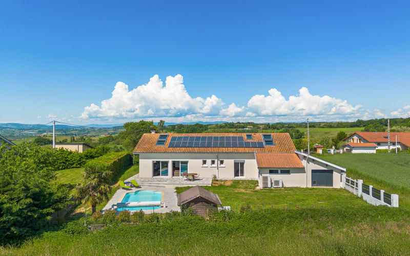 Maison - 156 m² - 7 pièces