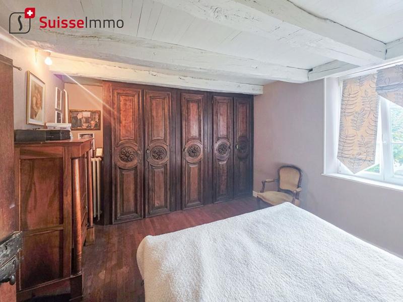 Propriété - 330 m² - 10 pièces