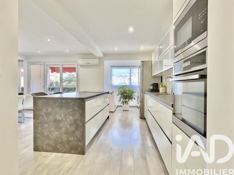 Appartement - 98 m² - 4 pièces