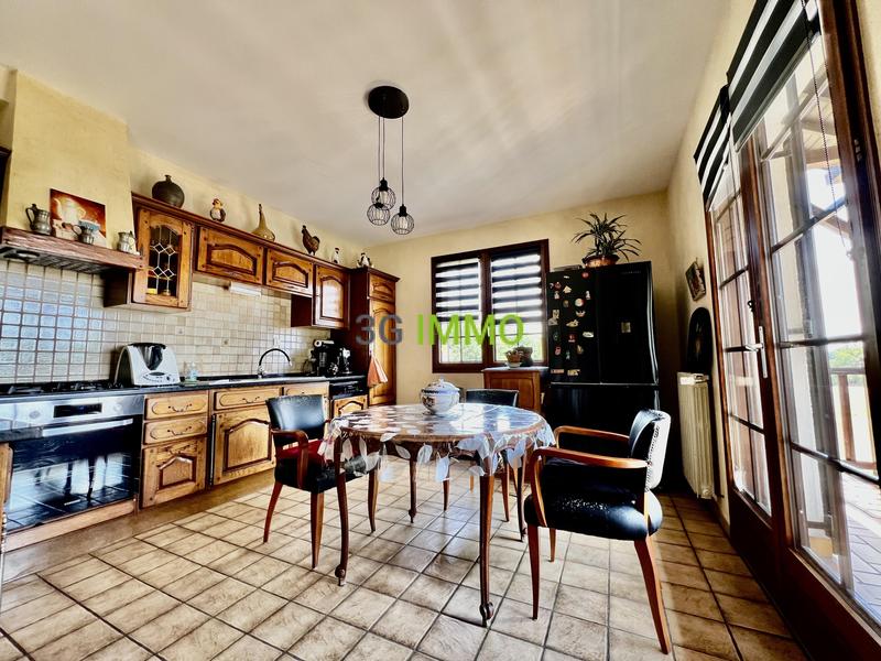 Maison traditionnelle - 195 m² - 5 pièces