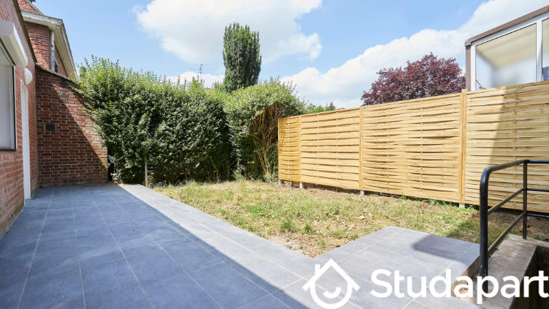 Chambre - 120 m² - 1 pièce