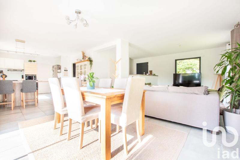 Maison - 143 m² - 6 pièces