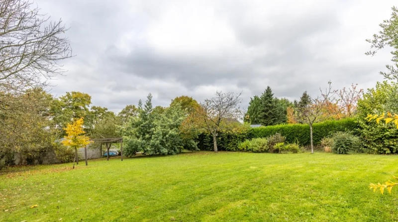 Maison - 104 m² - 6 pièces