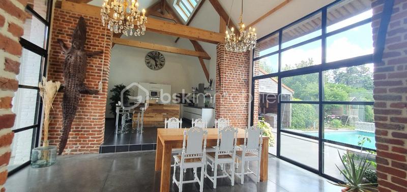 Corps de ferme - 287 m² - 10 pièces