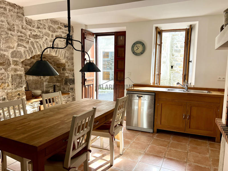 Maison de village - 125 m² - 7 pièces