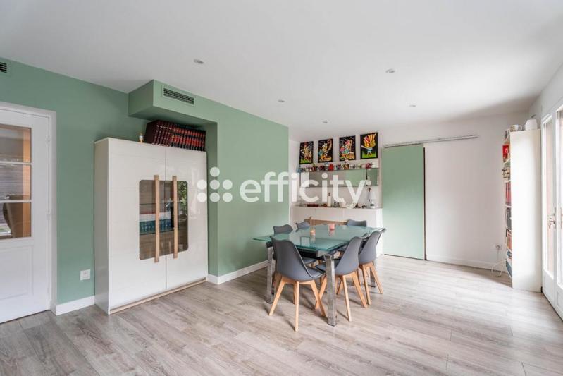 Maison - 147 m² - 7 pièces