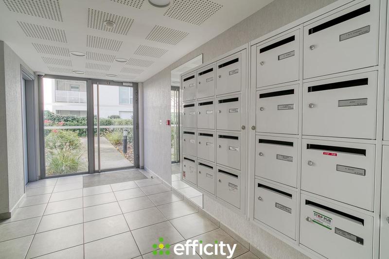 Appartement - 82 m² - 4 pièces