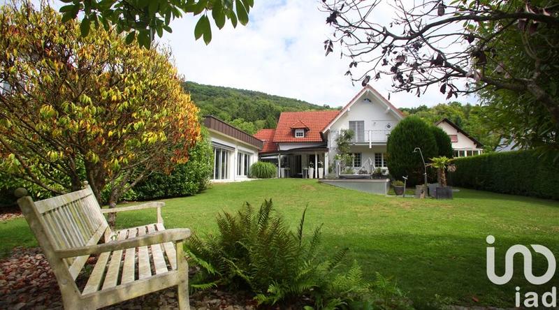 Maison de maîtres - 245 m² - 5 pièces