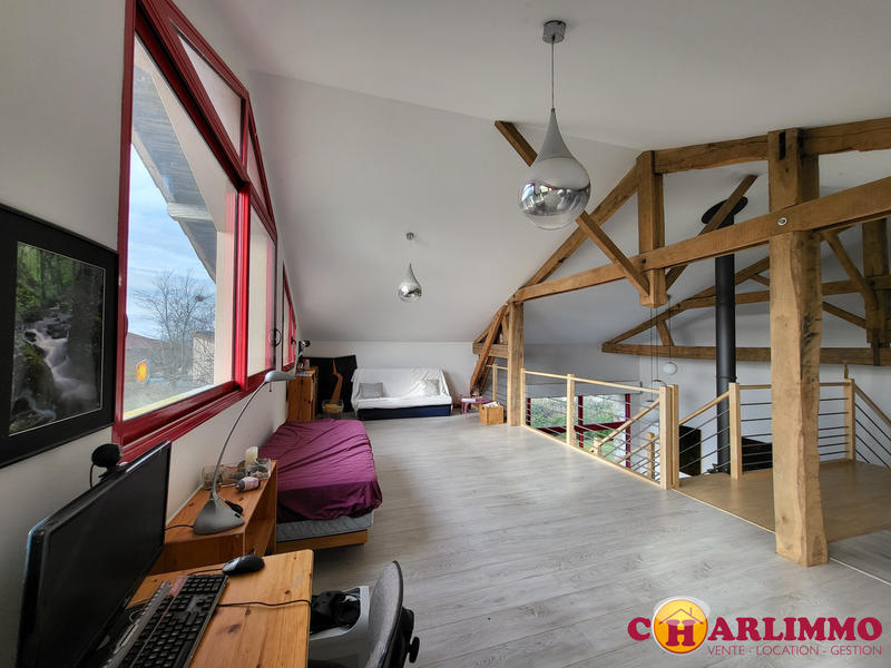 Maison - 262 m² - 7 pièces