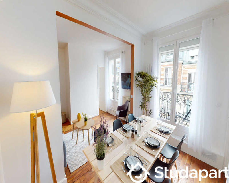 Chambre - 130 m² - 1 pièce