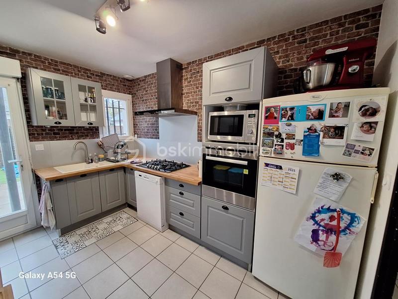 Maison traditionnelle - 100 m² - 5 pièces