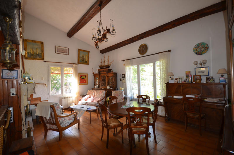 Villa - 100 m² - 3 pièces