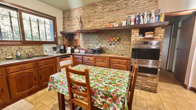 Maison - 246 m² - 8 pièces