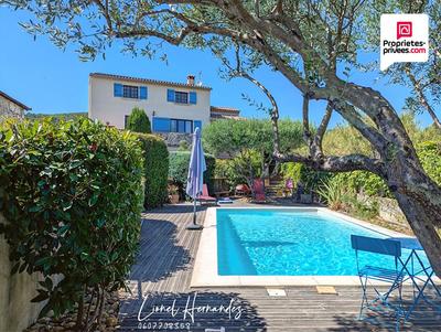 Maison - 295 m² - 10 pièces