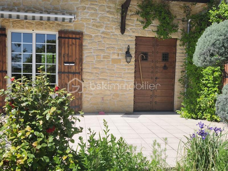 Maison - 171 m² - 8 pièces