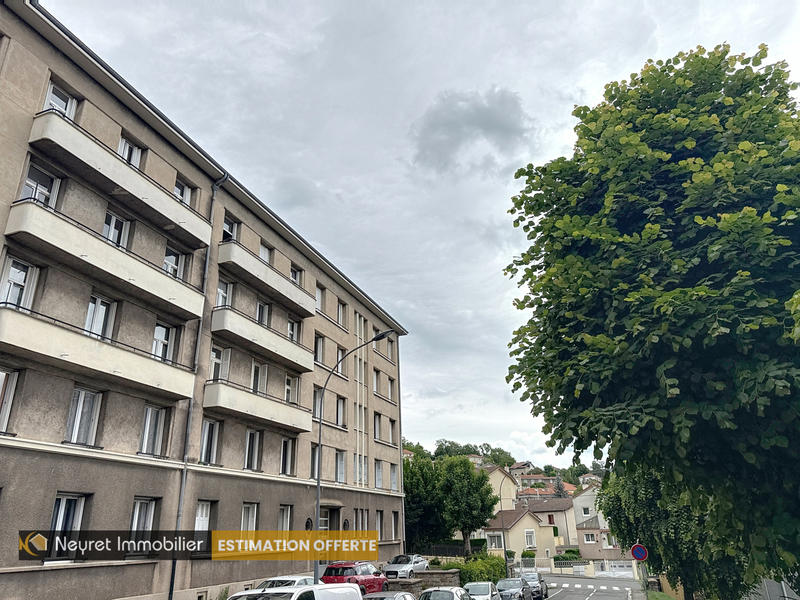 Appartement - 85 m² - 4 pièces