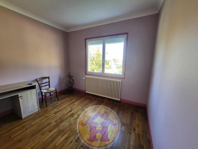 Maison - 99 m² - 5 pièces
